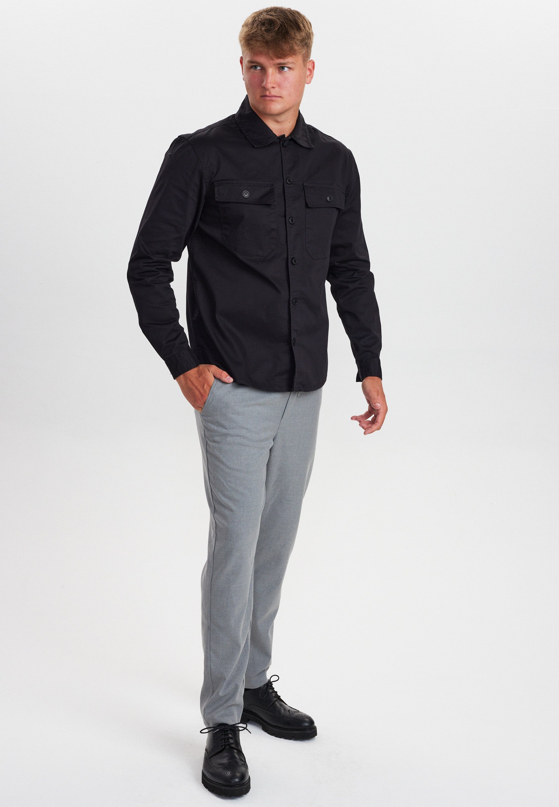 DXNMXRK. DX-Aleksander Outlet Meteorite