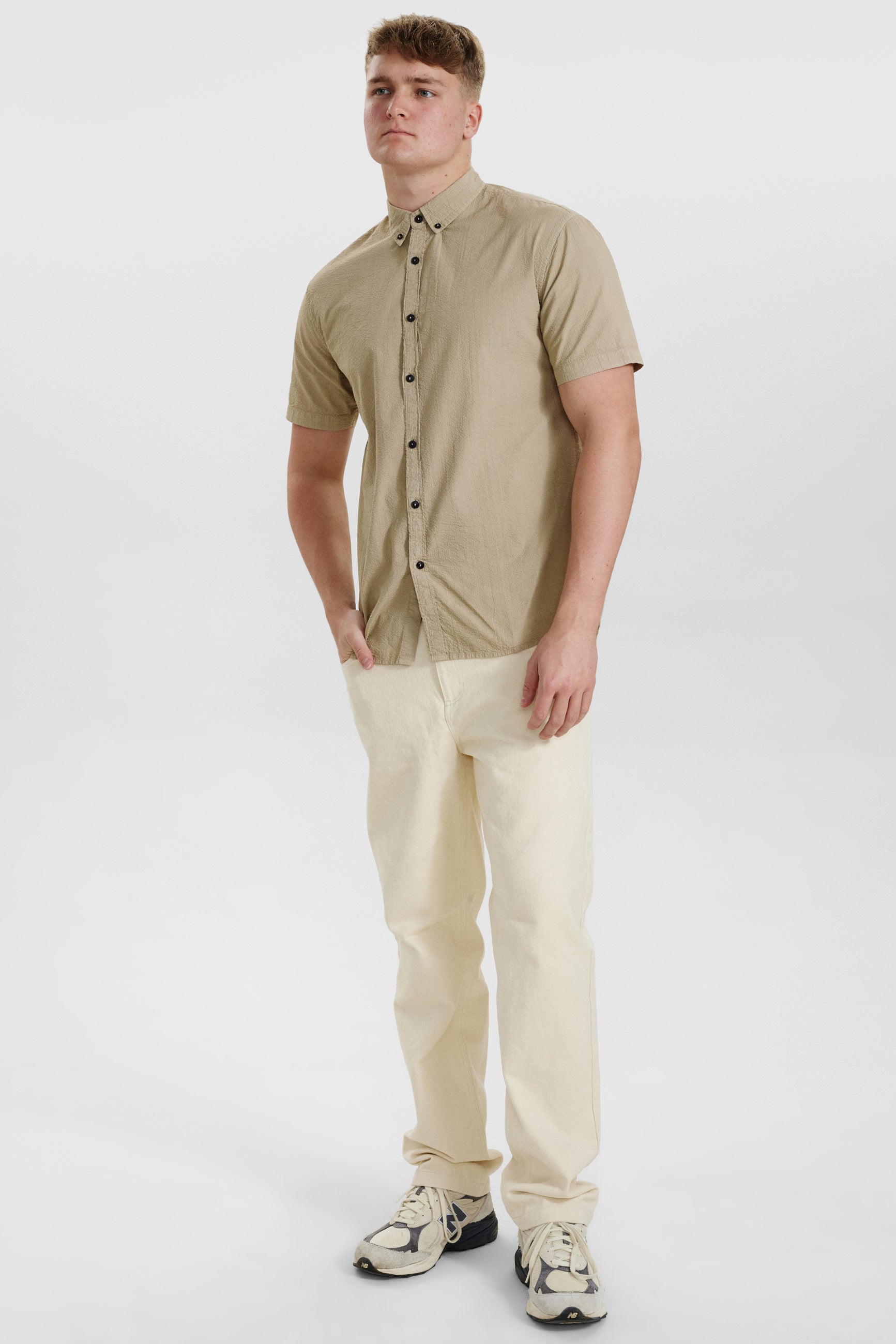 DXNMXRK. DX-Cruse Outlet Tree House