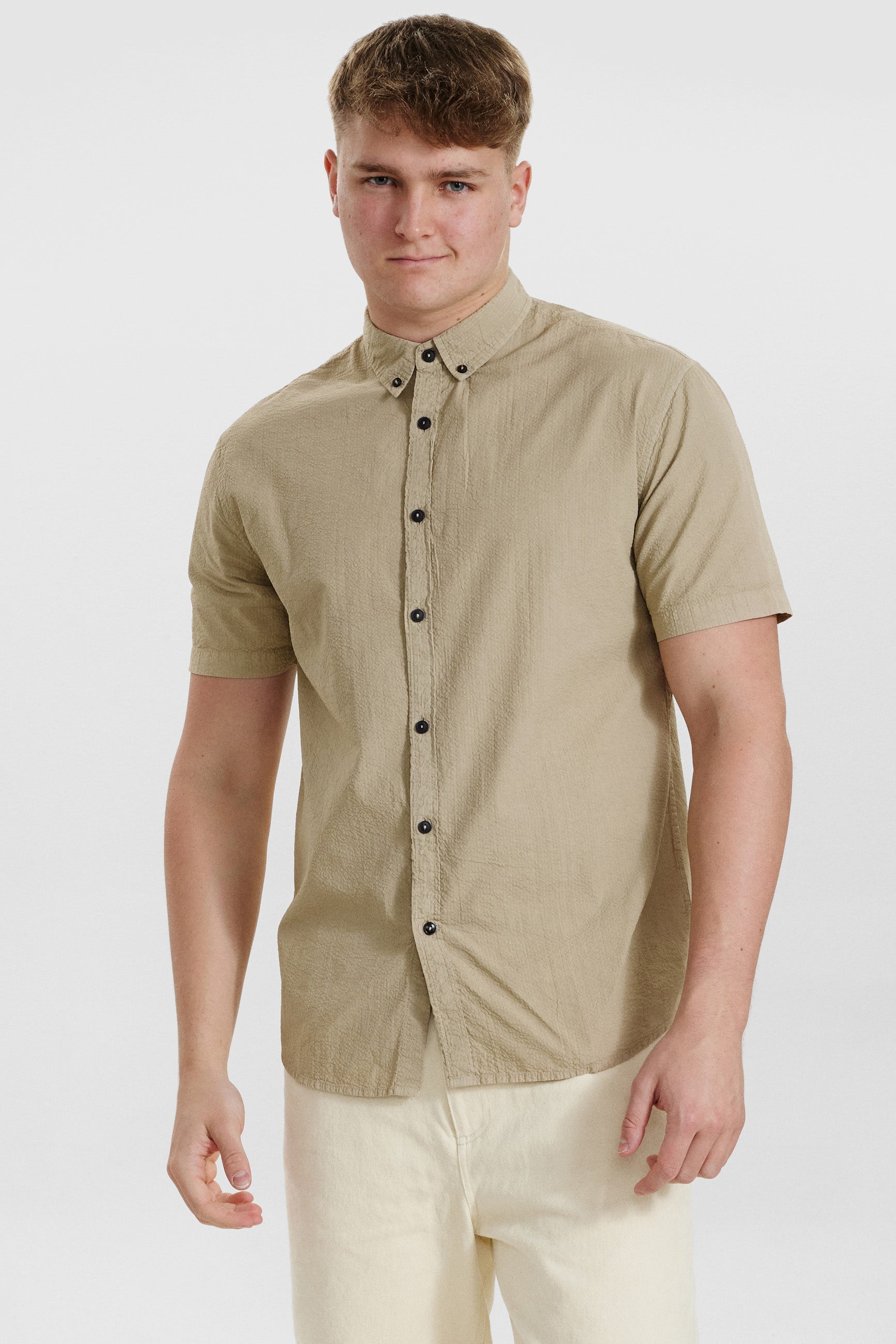 DXNMXRK. DX-Cruse Outlet Tree House