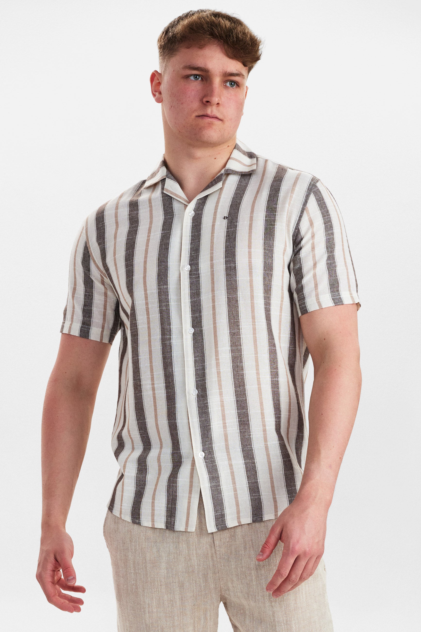 DXNMXRK. DX-Eberhardt Outlet Dark Brown