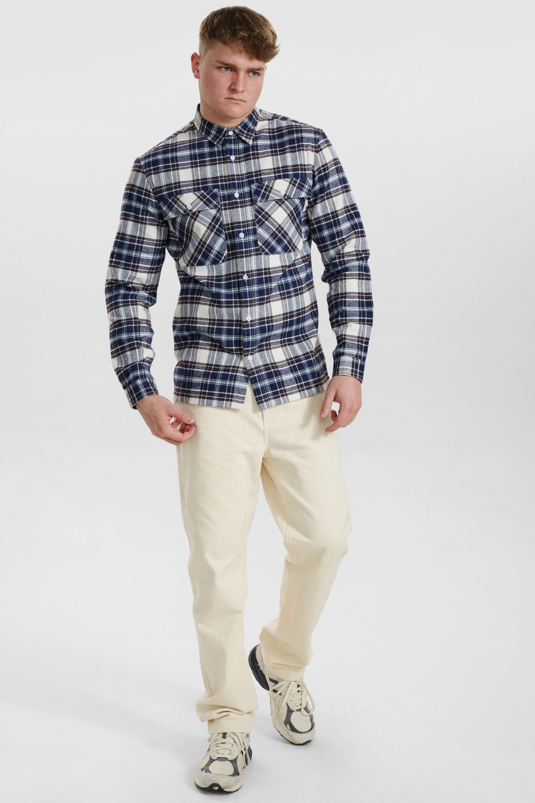 DXNMXRK. DX-Edom Outlet Dark Brown