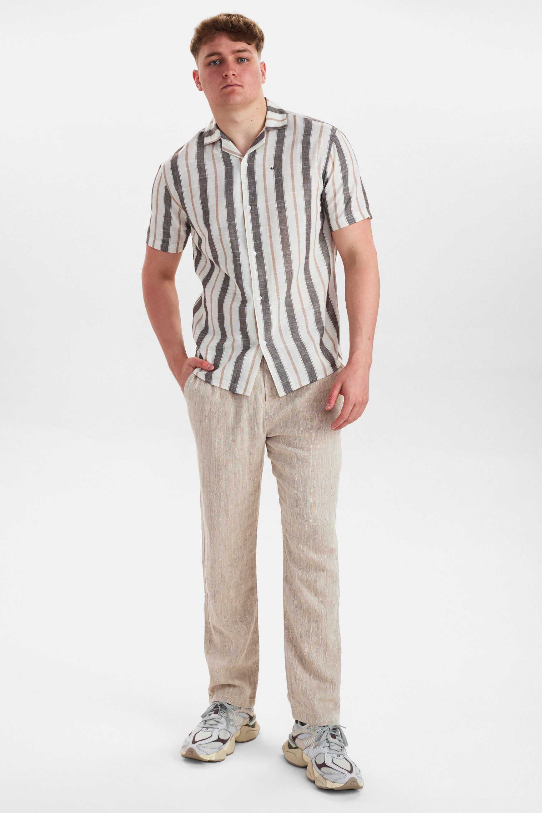 DXNMXRK. DX-Edom Outlet Sand