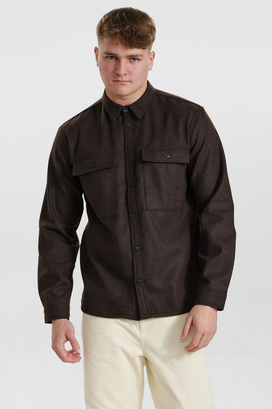 DXNMXRK. DX-Emil Outlet Dark Brown