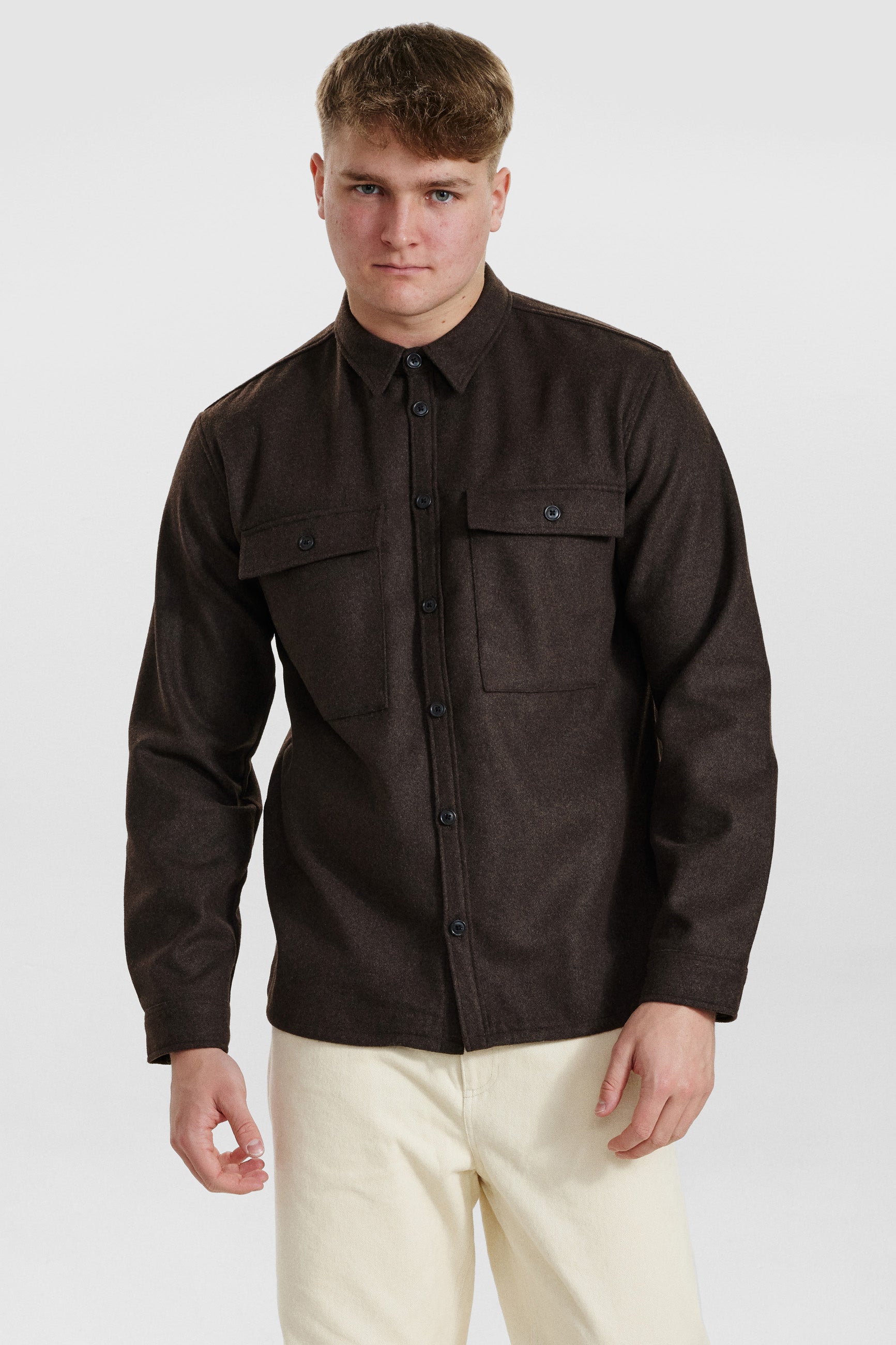 DXNMXRK. DX-Emil Outlet Dark Brown